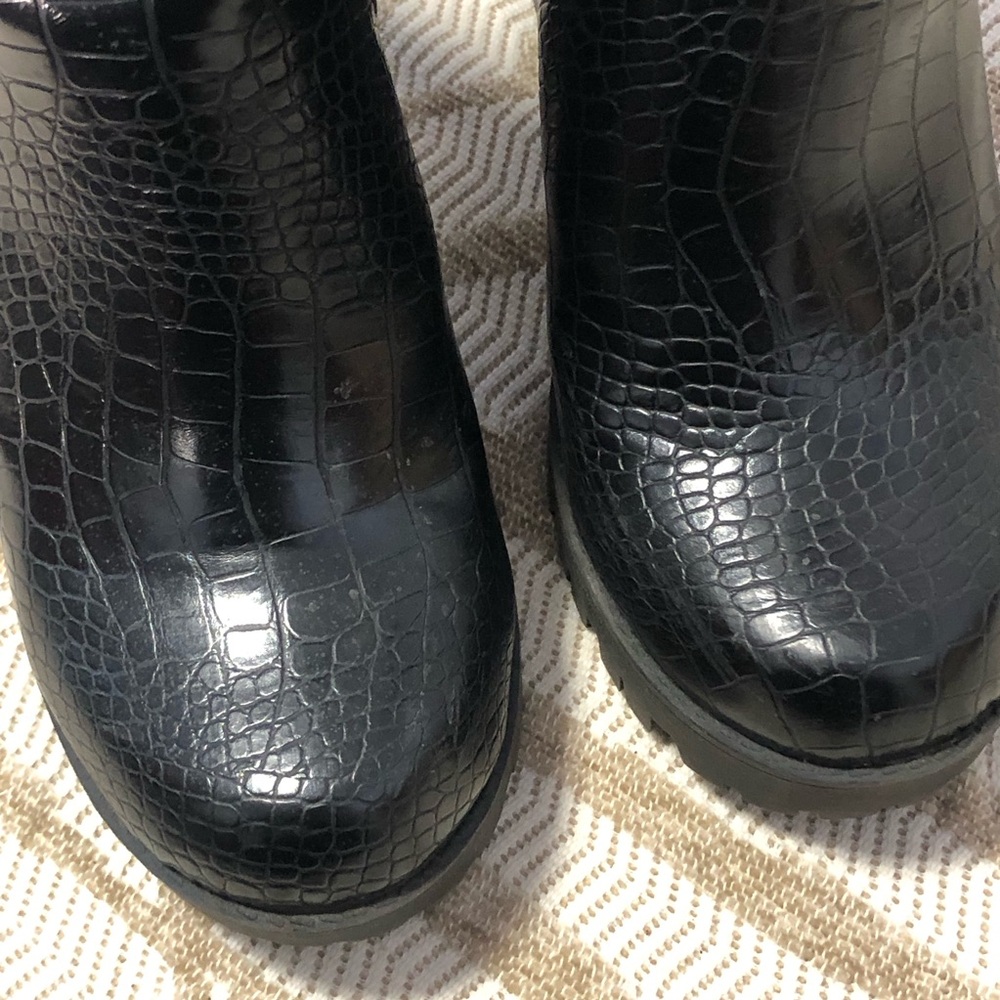 Soda Black Chunky Heeled Ankle Boots with crocodile/snake print - Picture 8 of 14